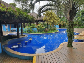 Private condominium house in Camburi